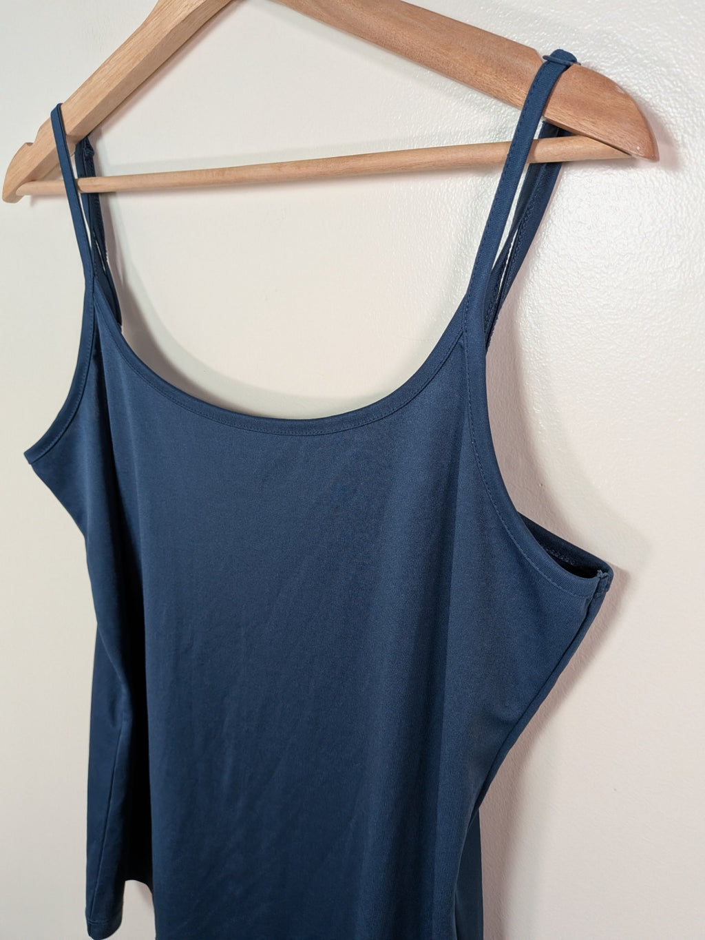 Denver Hayes navy tank - L