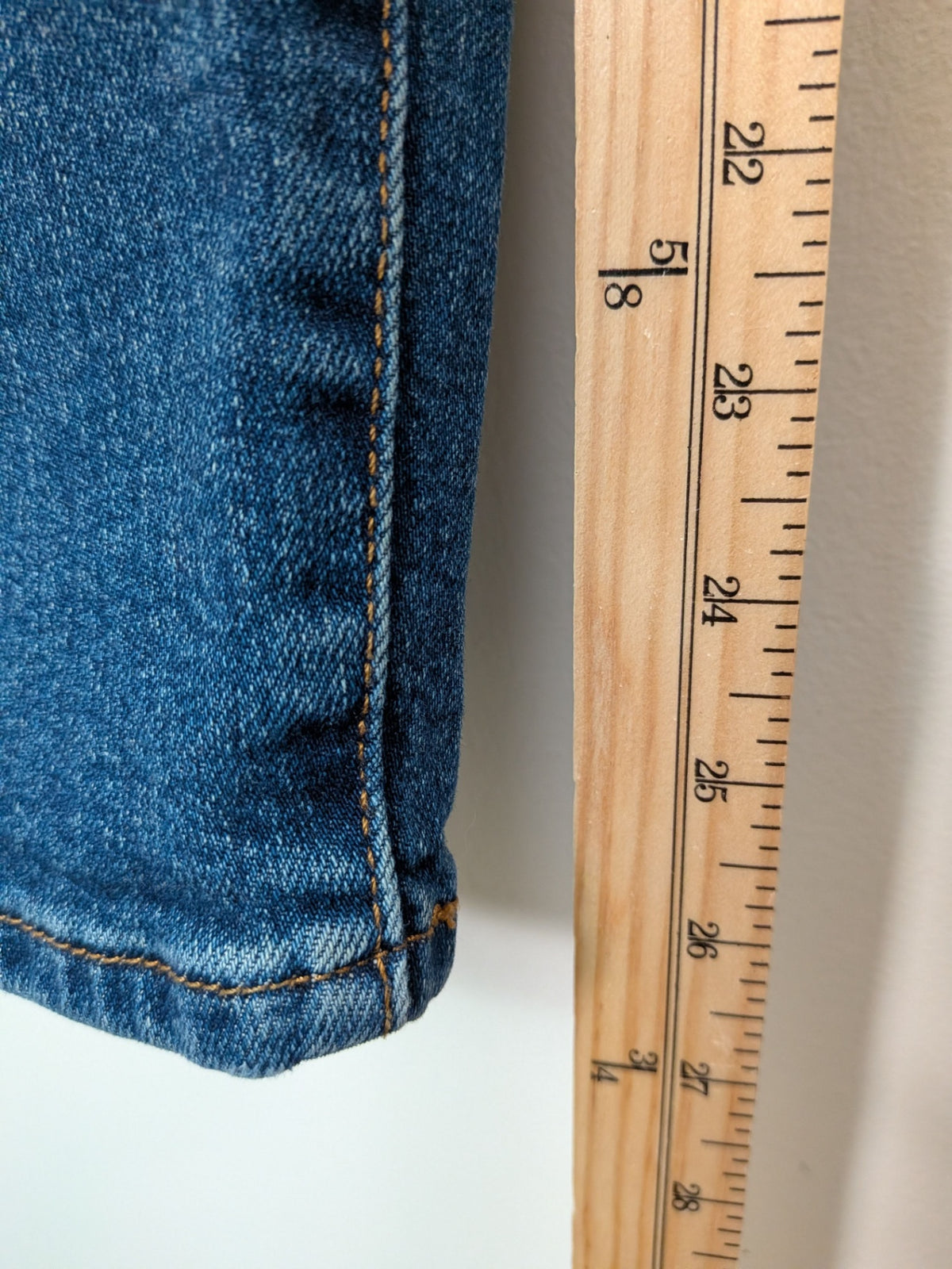 Levi's high waisted mom jeans - 31